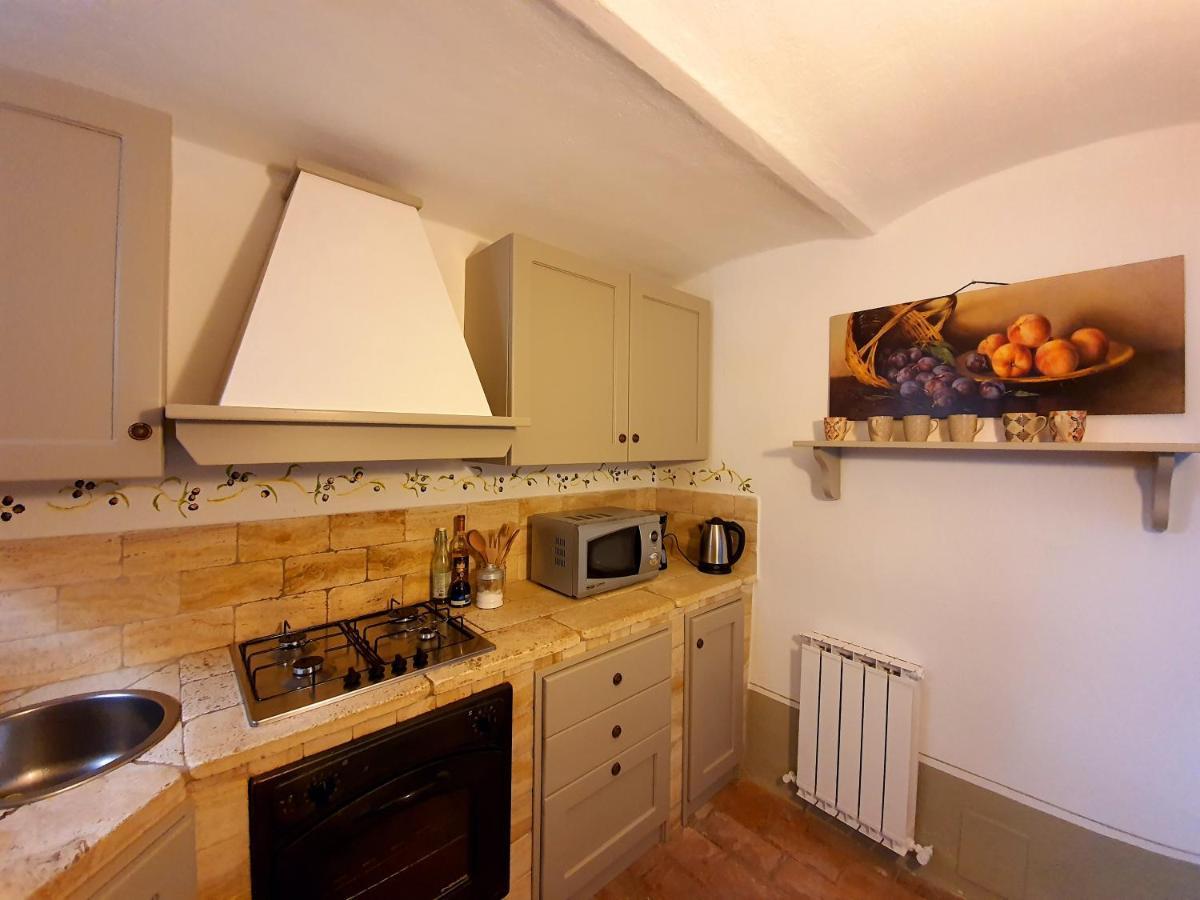 Borgo Fastelli - House In Historical Borgo In Tuscany - Sambuco Сартеано Екстериор снимка